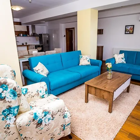 Old Square Apartment