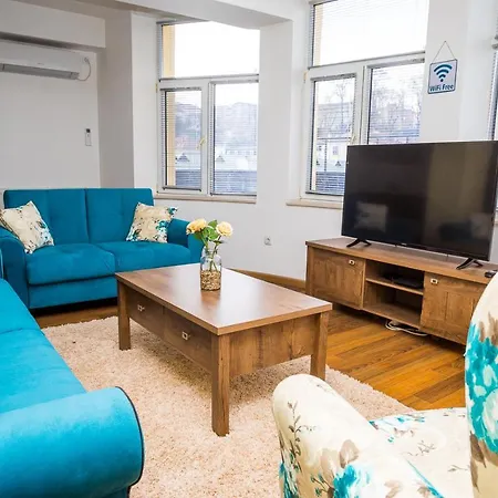 Old Square Apartment