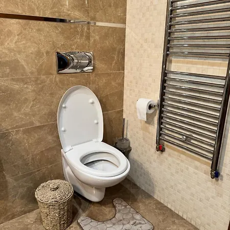 Old Square شقة لوفتش