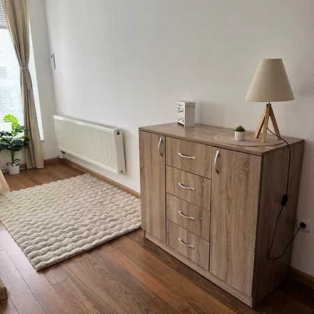 Old Square Apartman *